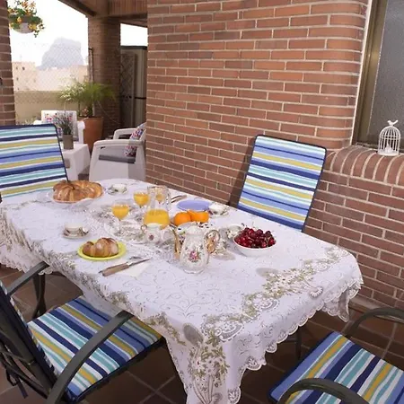 Atico Luminoso Con Vistas En קלפה
